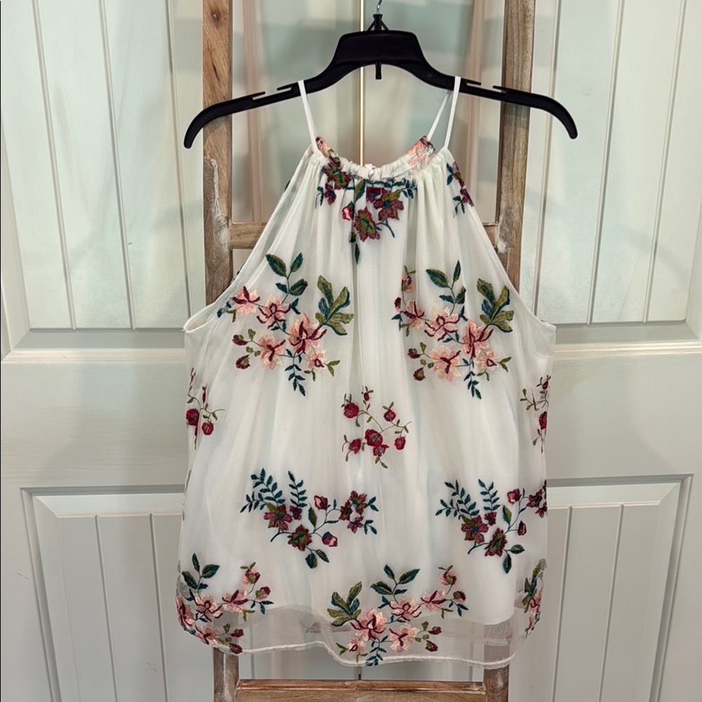 Alya White Sleeveless Embellished Blouse